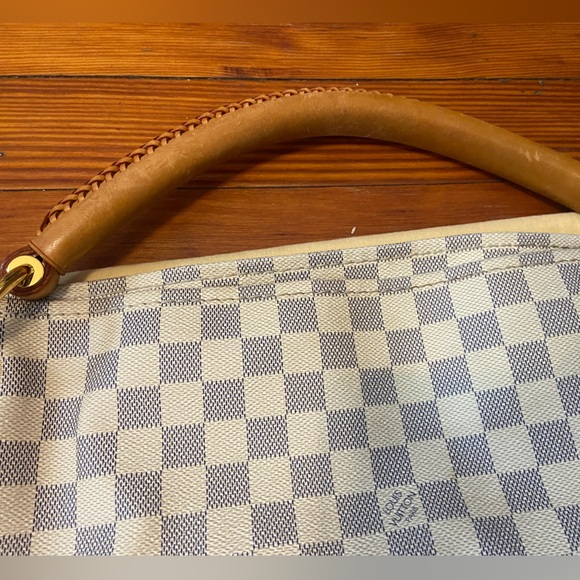 Authentic Louis Vuitton Artsy MM Damier Azur color - Picture 5 of 6